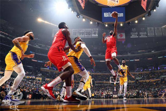 澳大利亚男篮官推致敬中国男篮：打出难以置信比赛表现 祝未来一路好运